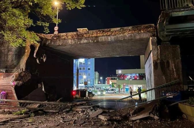 Obrušio se dio mosta na graničnom prijelazu Bosanska Gradiška, obustavljen saobraćaj