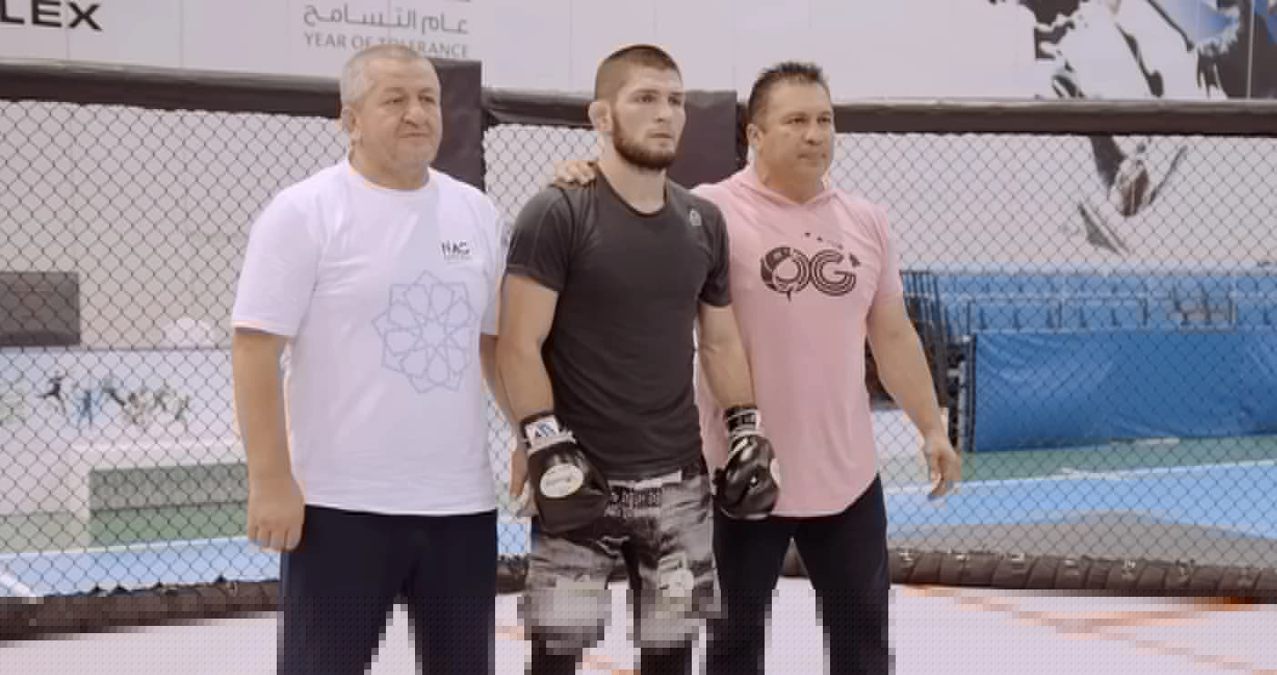 Khabib se povukao nakon što mu je preminuo otac