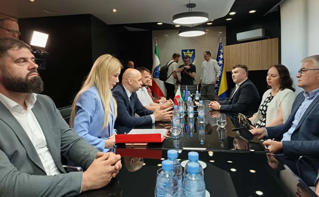 Zdravstveni radnici u ZDK dobili uvećanje plaće za više od šest posto