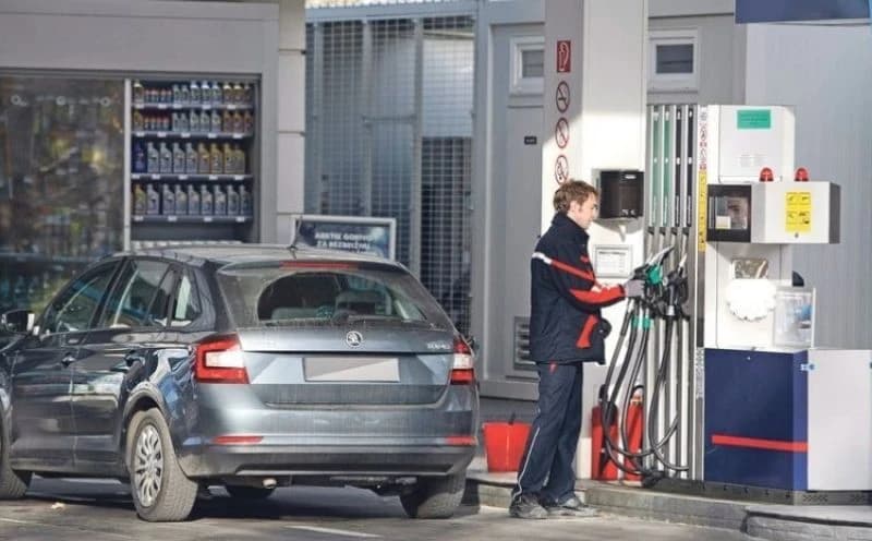 Vozite "na rezervi": Postoji čak pet načina da sačuvate gorivo do najbliže benzinske pumpe