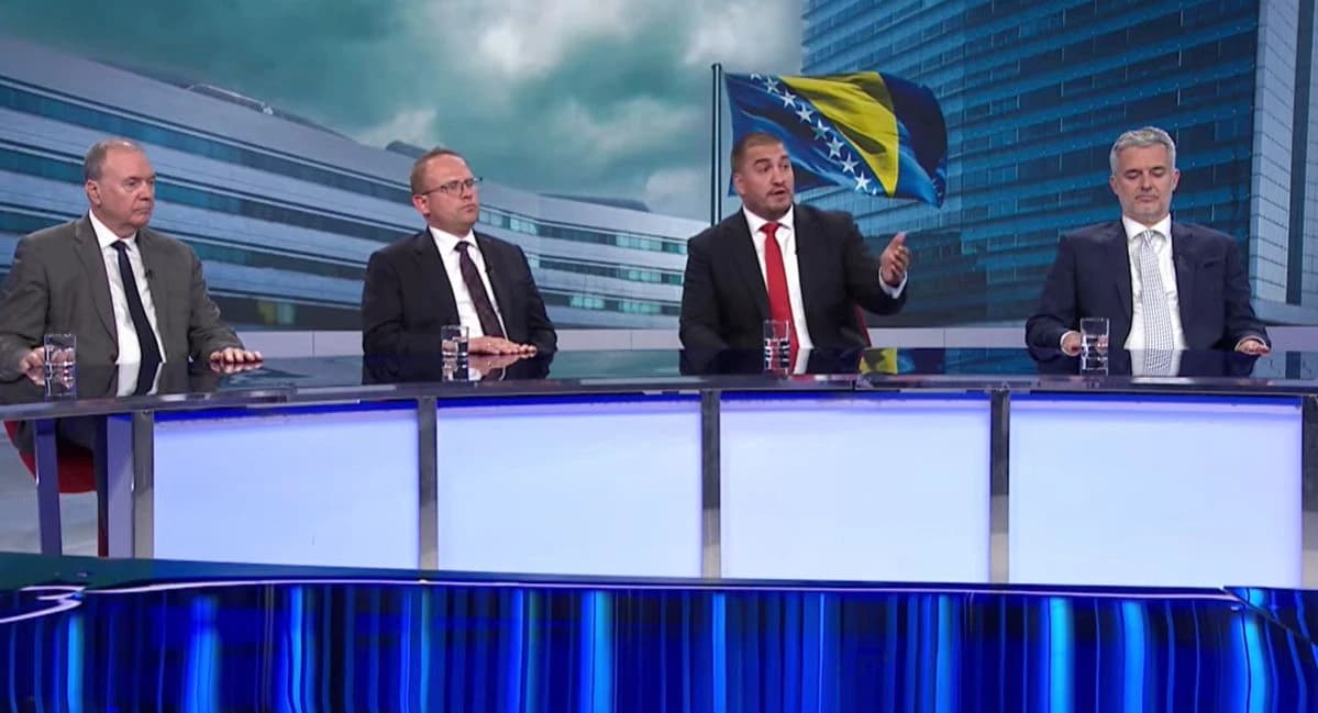 Ustav kao švedski sto: Može li sistem preživjeti bez Washingtonskog dvonožca i autentičnog konsenzusa