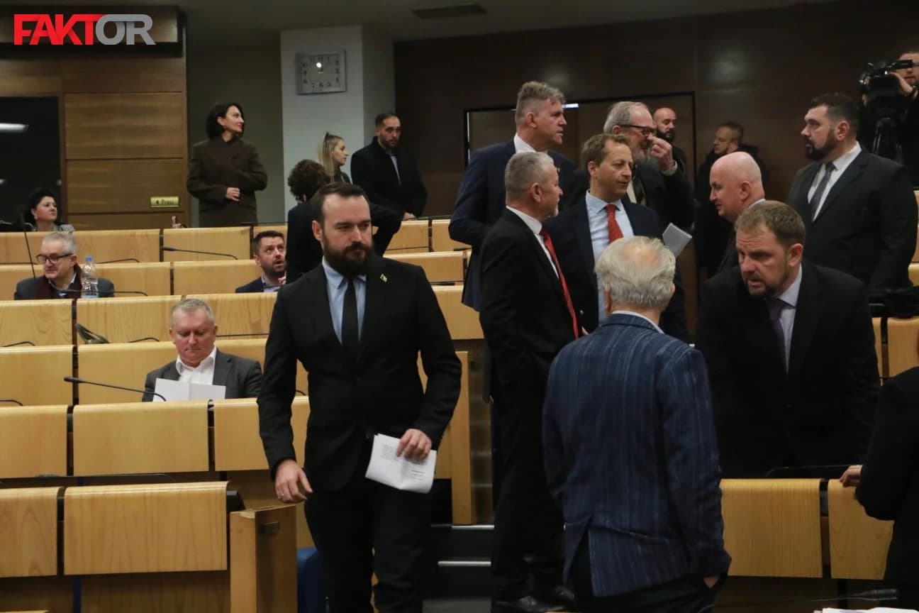 Zastupnici o Novoj Željezari: Vlada FBiH je vruć krompir prebacila Parlamentu, neka Nikšić dođe na sjednicu!