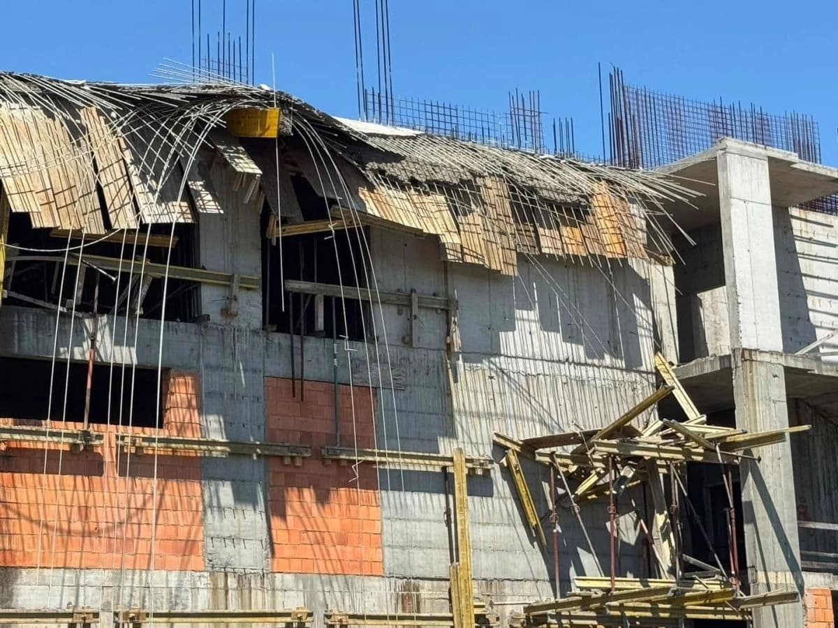 Radnik poginuo u obrušavanju skele na gradilištu u Živinicama