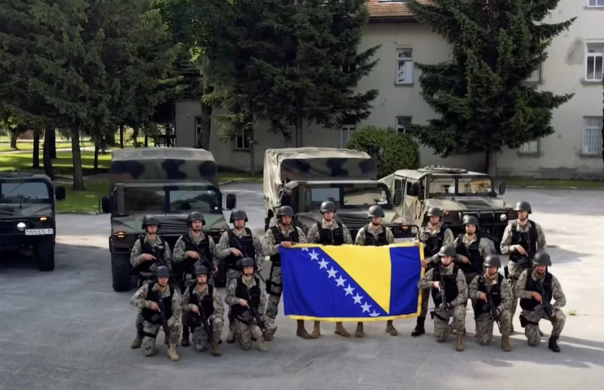Oružane snage BiH dale podršku Zmajevima, pogledajte spot