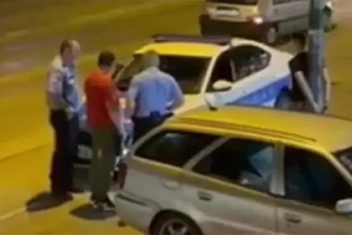 Bizarna scena u Banjoj Luci: Otac vezao sina za stub