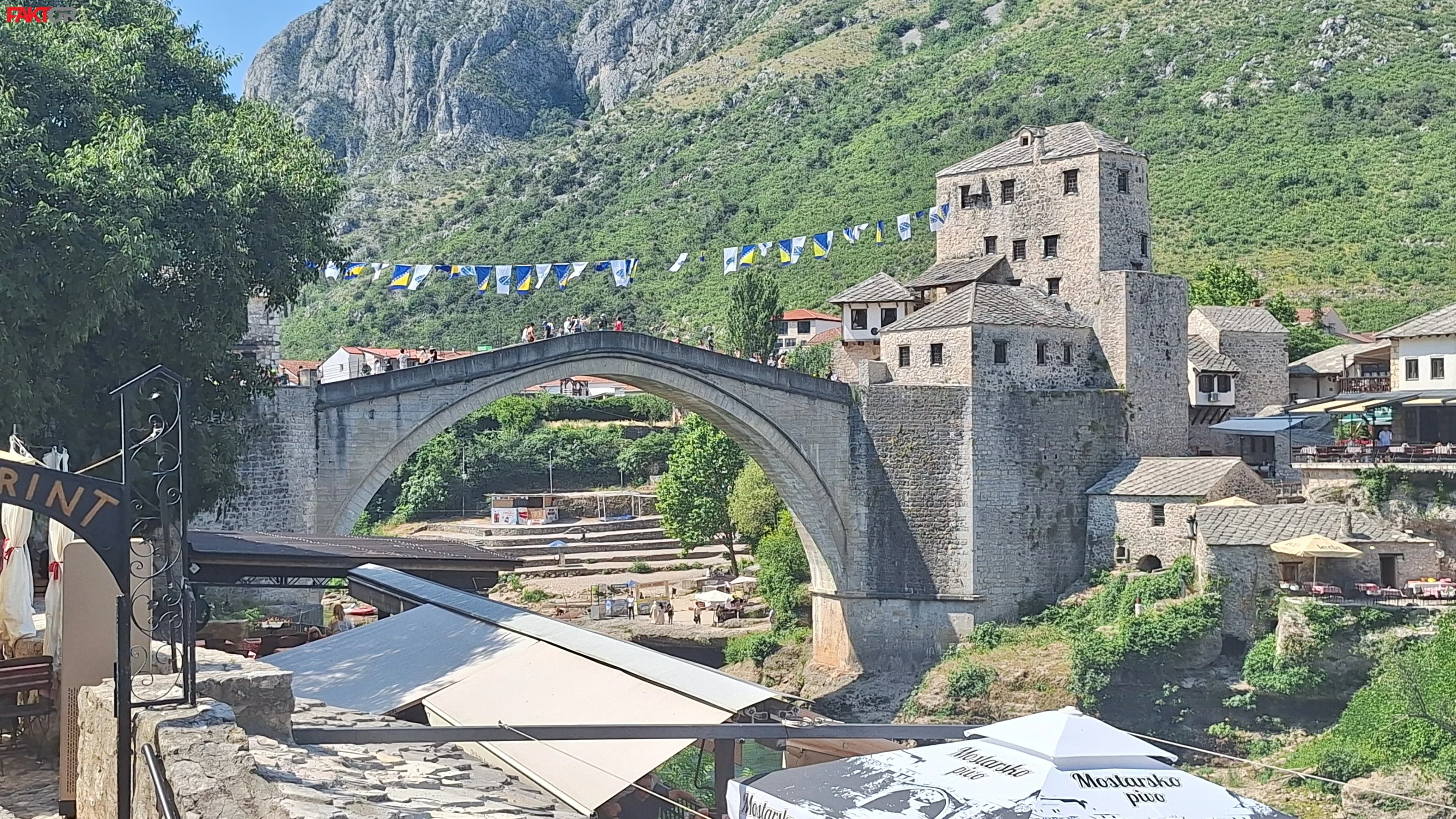 Okićen zastavama Bosne i Hercegovine Mostar spreman za Svjetsko prvenstvo