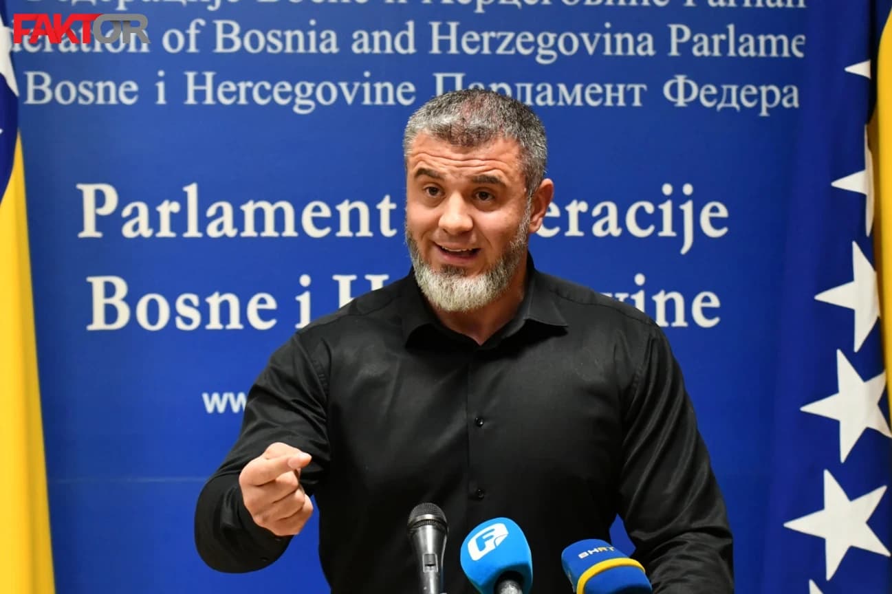 Zilidžić: Pokušaj Naše stranke da prepuštanje države Dodiku i Čoviću sakrije iza Izetbegovića, jeftin je i proziran trik