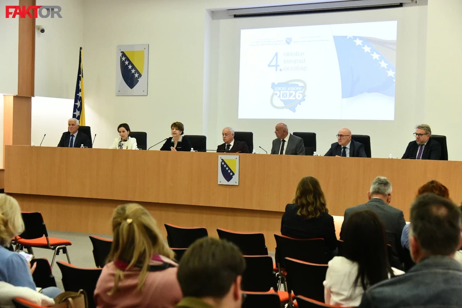 Kada zapravo kreće kažnjavanje stranaka za preuranjenu kampanju: Šta kaže Izborni zakon, a kakva je praksa