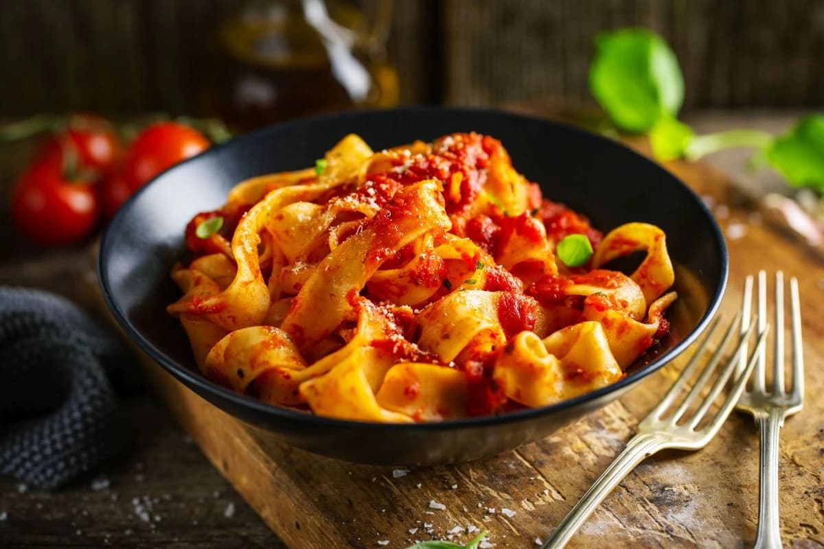 Nije svejedno koju tjesteninu birate: Evo koja ide uz bolonjez i pesto, a koja uz kremaste umake