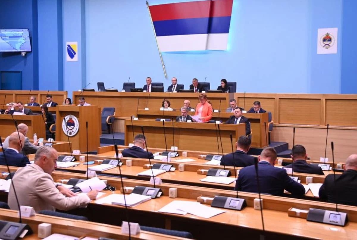 NSRS usvojio rebalans budžeta: Ide zaduženje od još 800 miliona, obavještenje Ustavnog suda o OHR-u "primljeno k znanju"