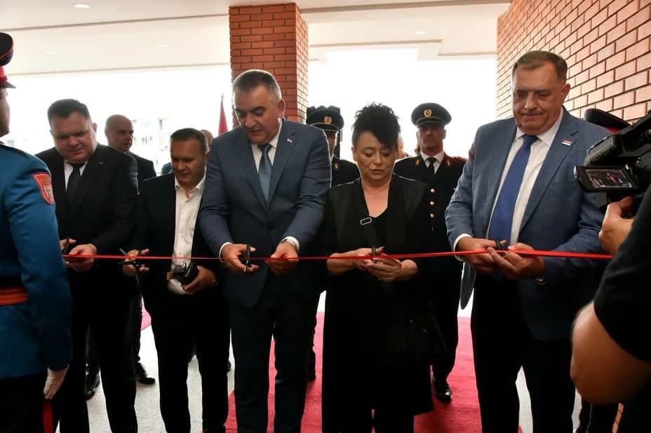 Na Palama otvoren novi objekat PU Istočno Sarajevo, vrpcu presjekli Dodik i Karadžićeva kćerka