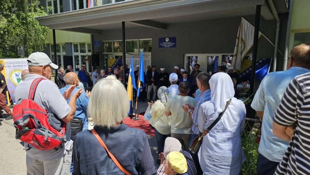 Porodice još tragaju za 42 nestalih iz Kalinovika, poručili Tužilaštvu BiH: Dignite optužnice za zločine i mural Mladiću