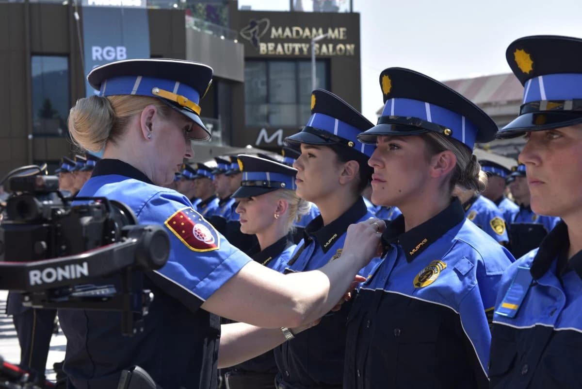 Trinaest policajki i 83 policajca od sutra u službi građana Kantona Sarajevo