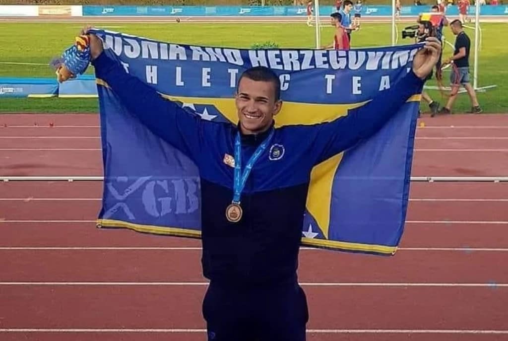 Mujezinović osvojio bronzu i ponovio uspjeh Tuke
