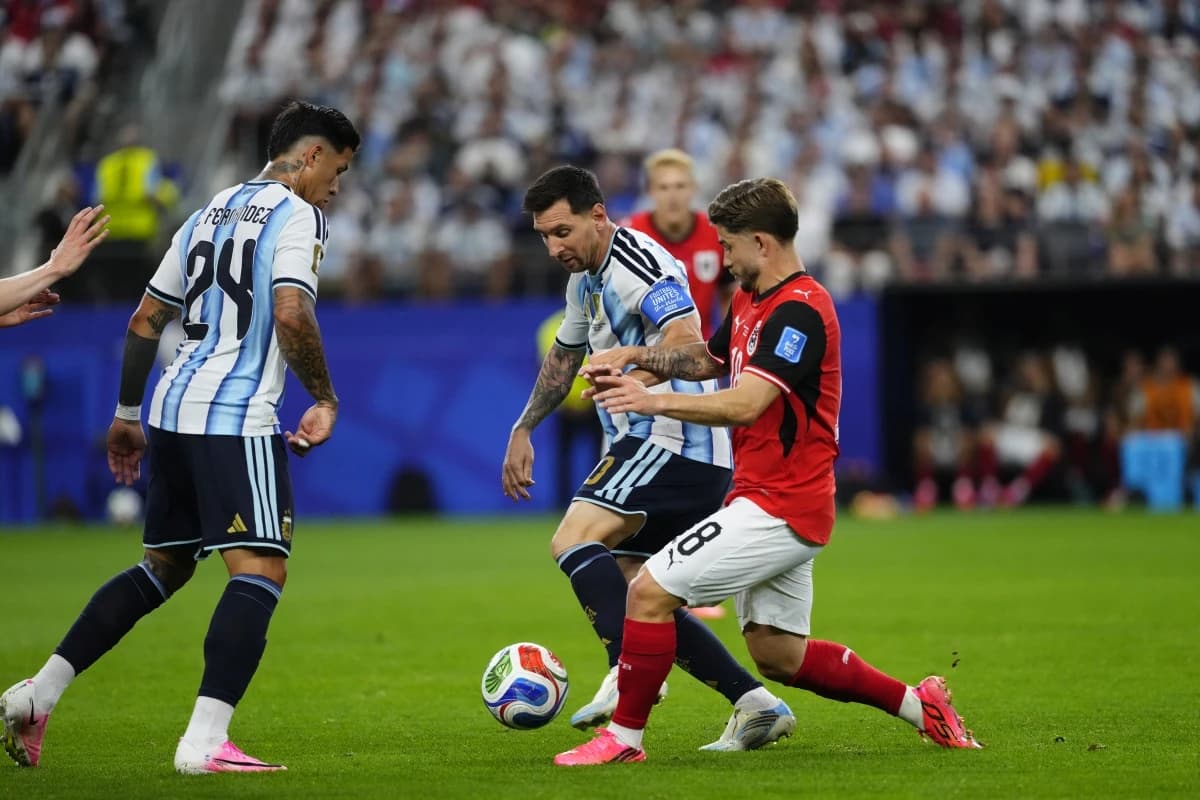 Argentina u nokaut fazi Mundijala, Messi postao rekorder svjetskih prvenstava