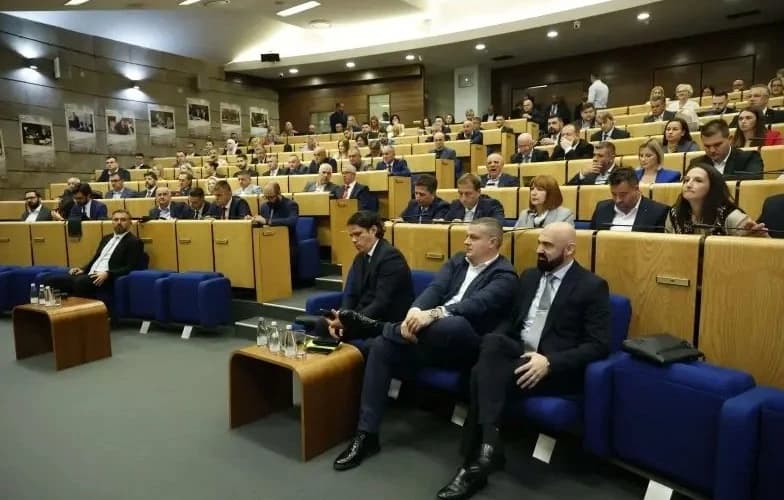Kad nema većine, nema ni datuma: Parlament FBiH zapetljan oko izbora ustavnih sudija