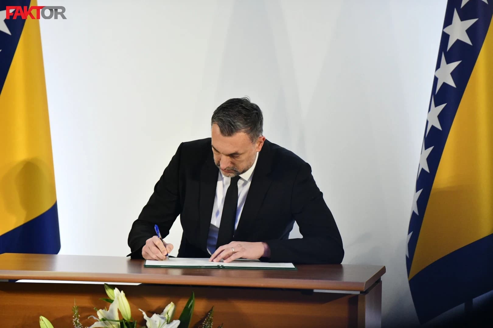 Elmedin Konaković