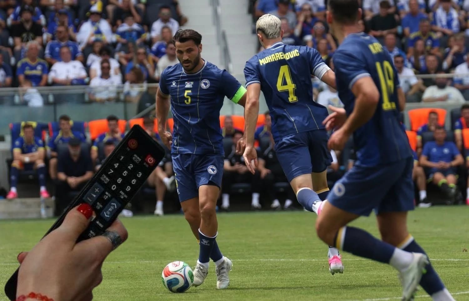 Ovdje možete gledati Zmajeve protiv SAD-a