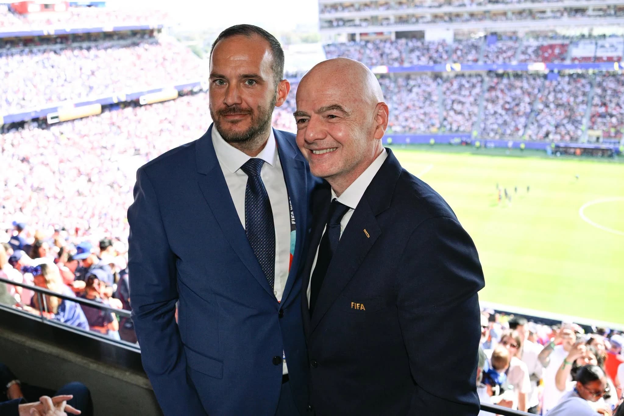 Vico Zeljković i Gianni Infantino na utakmici u San Franciscu