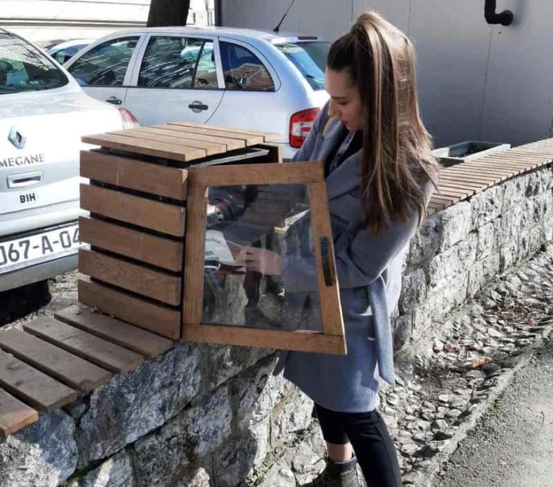 Biblioteka na otvorenom