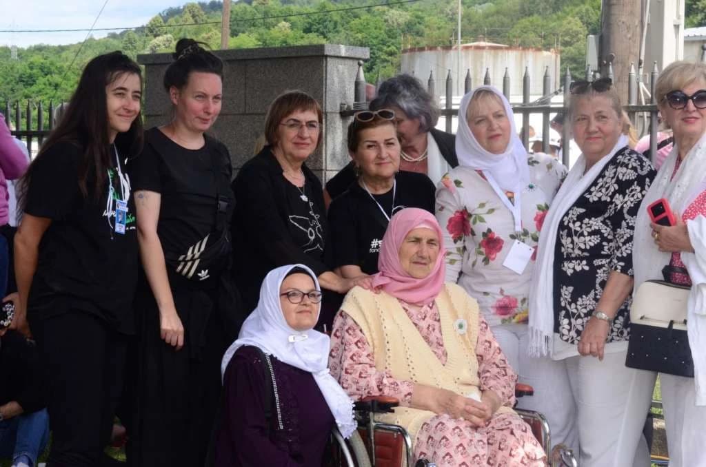 Žene u crnom u Beogradu organiziraju stajanje u tišini za žrtve genocida u Srebrenici