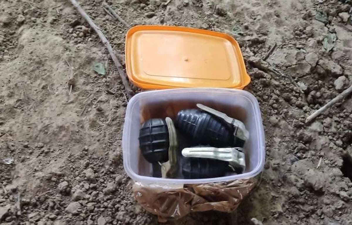 U Brčkom djeca tokom igre pronašla tri ručne bombe, ostavljene zapakovane ispod mostića