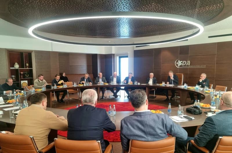 SDA: Rezolucija iz Hrvatske je nedopustiva, pritiscima i saradnjom s Dodikom se ništa neće postići