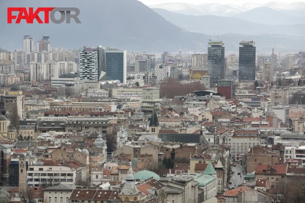 Agent za nekretnine savjetovao mladima da podignu kredit čim dobiju prvi posao