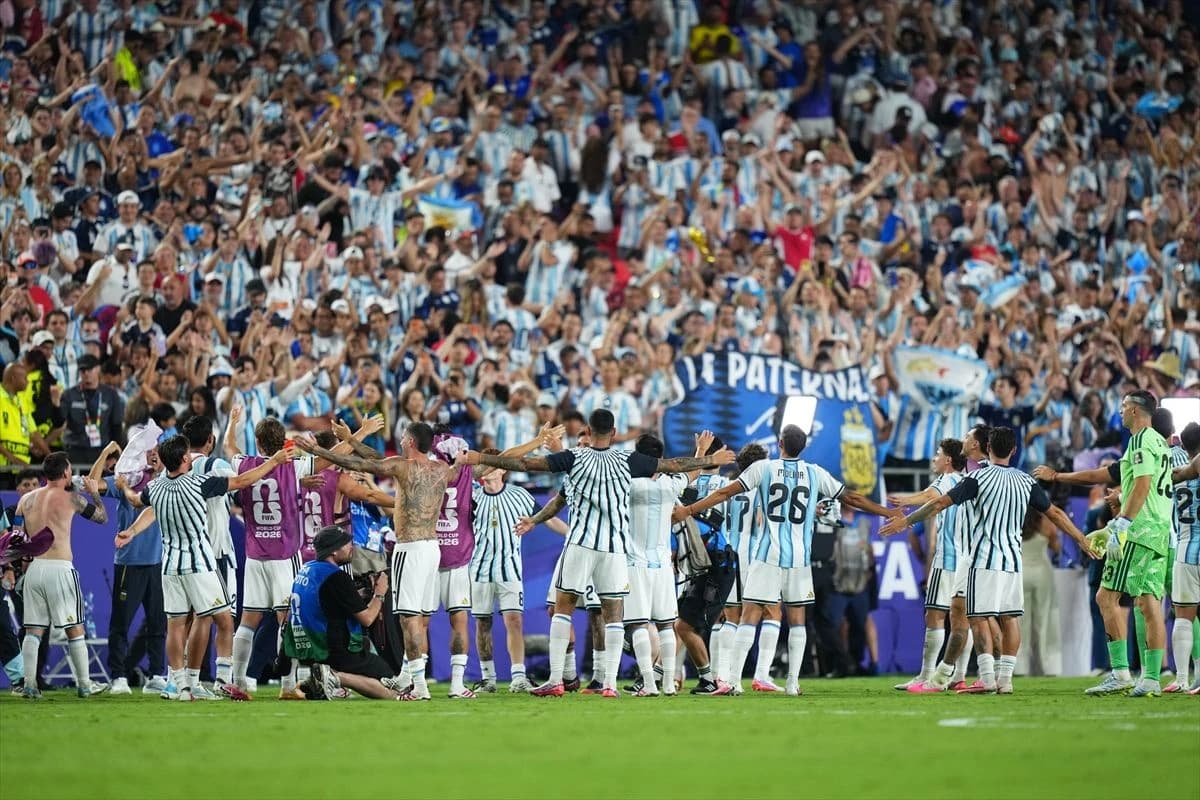 Međusobni obračun argentinskih navijača uoči polufinala Svjetskog prvenstva