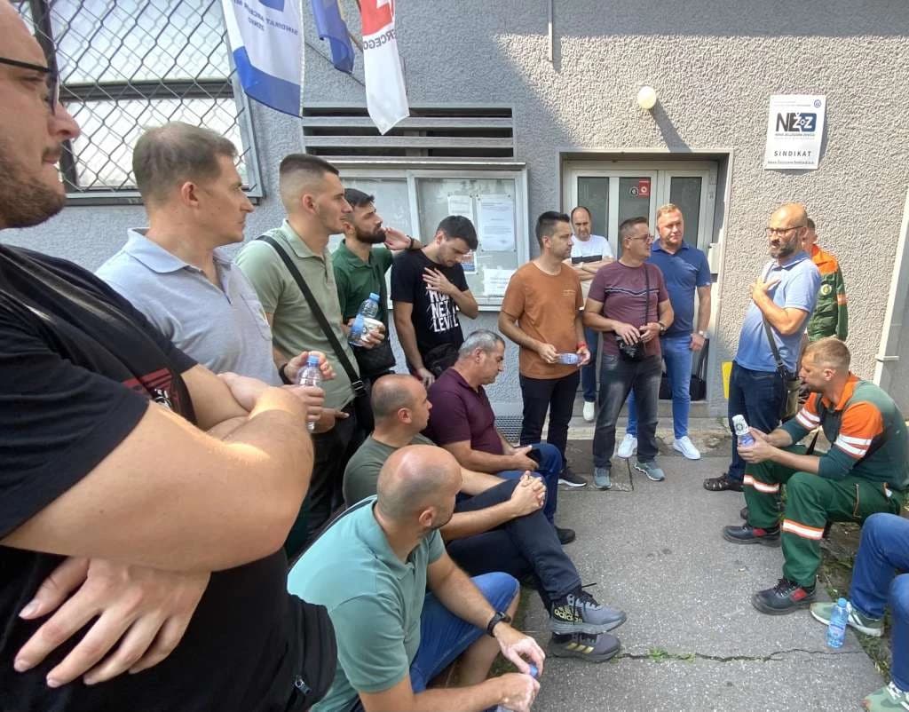 Radnici Toplane Zenica nastavili protest, danas im se pridružio i direktor