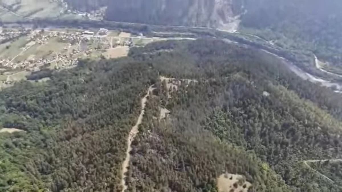 Gorjelo blizu pet hektara šume