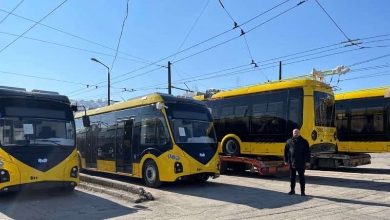 Radovi na kružnom toku na Grbavici: Od danas alternativni prijevoz, obustava trolejbuskog saobraćaja za Otoku i Jezero