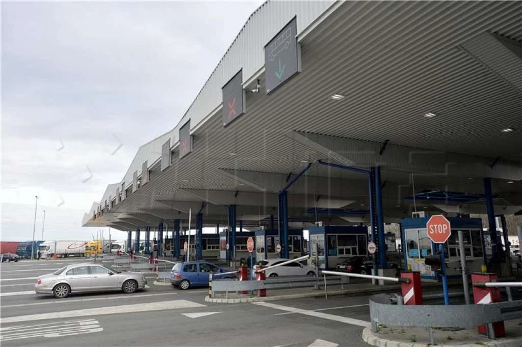 Iz BIHAMK-a savjetuju kako izbjeći gužve: Na graničnim prijelazima ne čeka se duže od 30 minuta