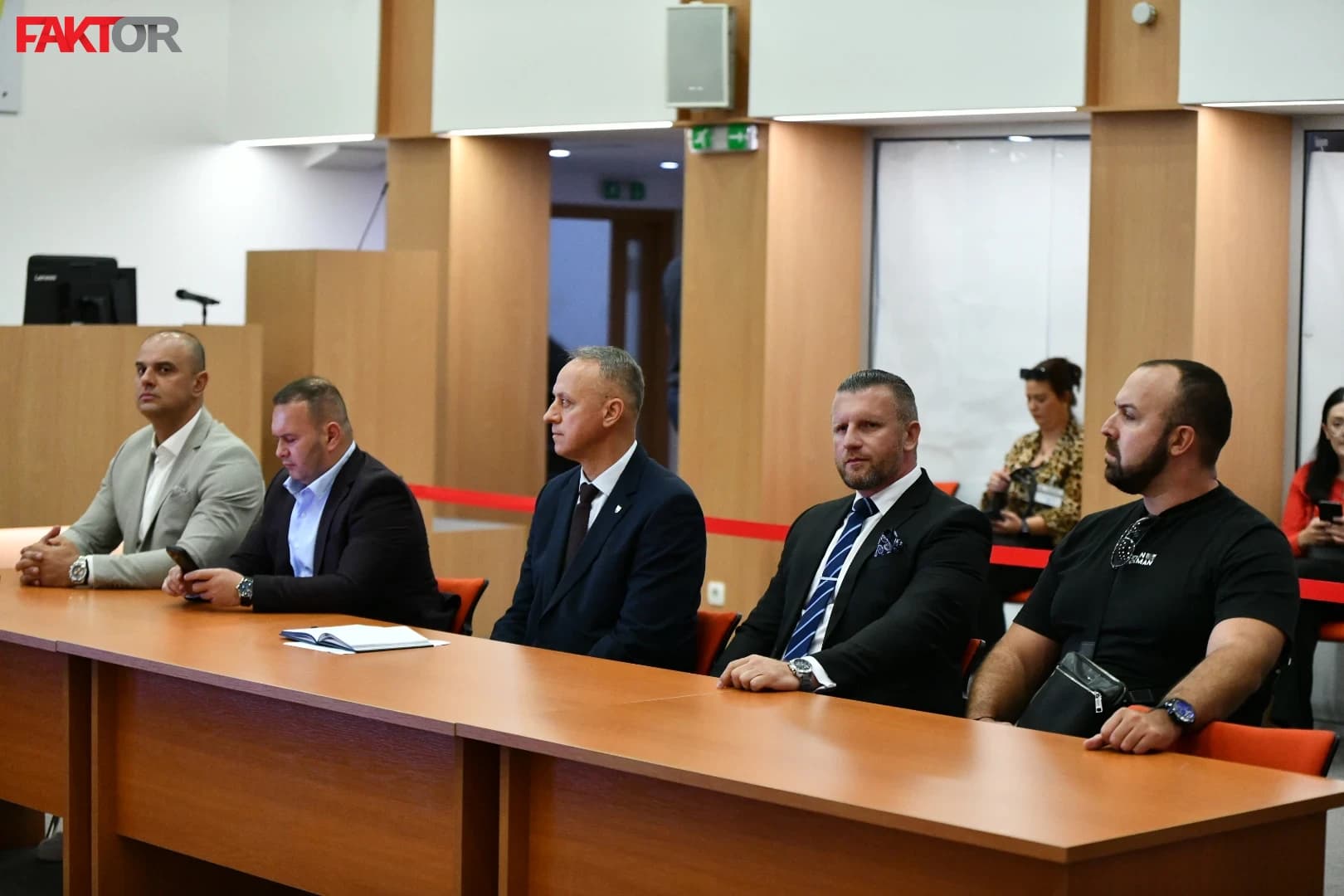 Žrijebanju prisustvuju predstavnici stranaka