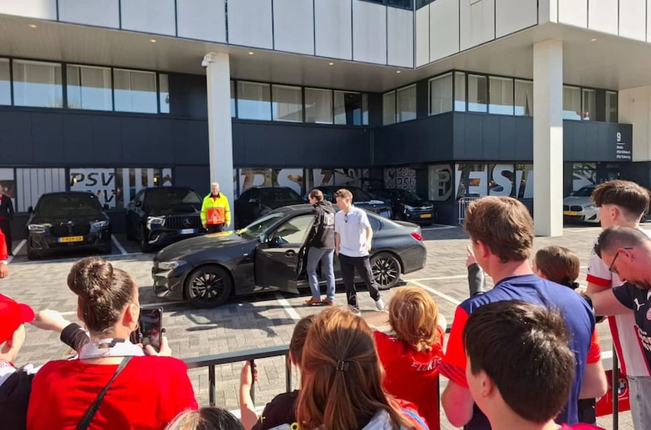 Esmir Bajraktarević stigao na pripreme PSV-a u Njemačku