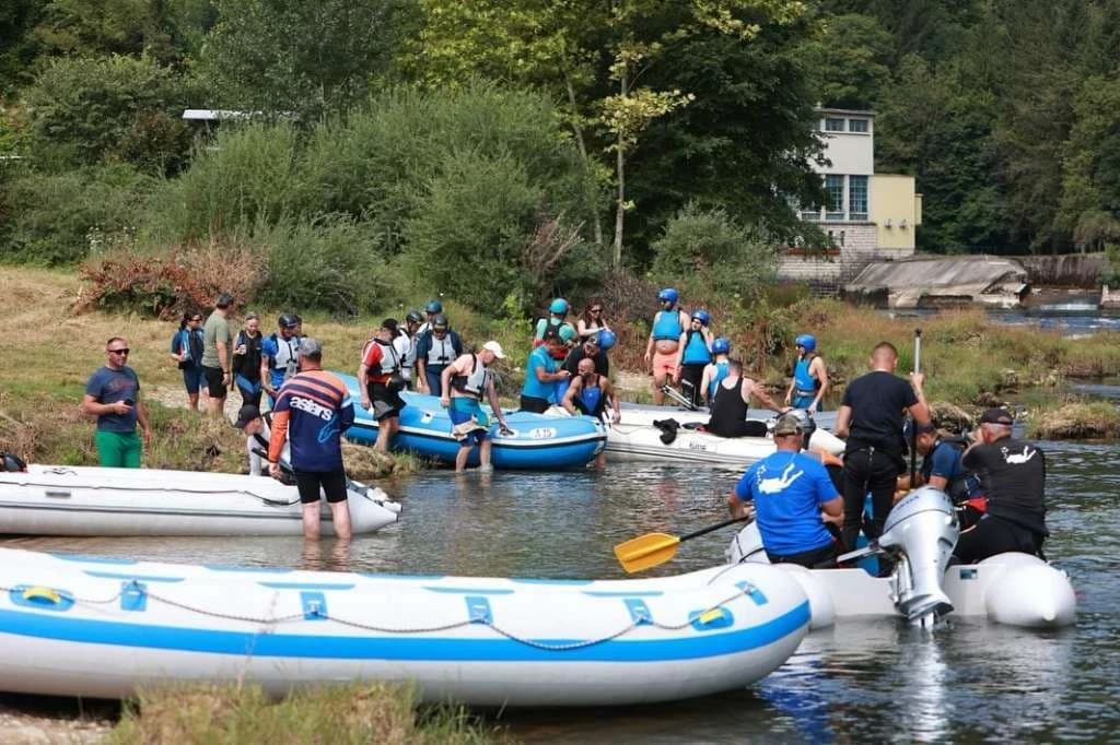 Veliko finale: Stotine raftera zaplovilo prema Bosanskoj Krupi na završnicu 52. Una regate