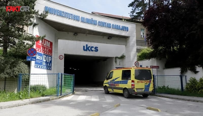 Sudar dva motocikla i putničkog vozila kod Sarajeva: Dvije osobe prevezene u KCUS