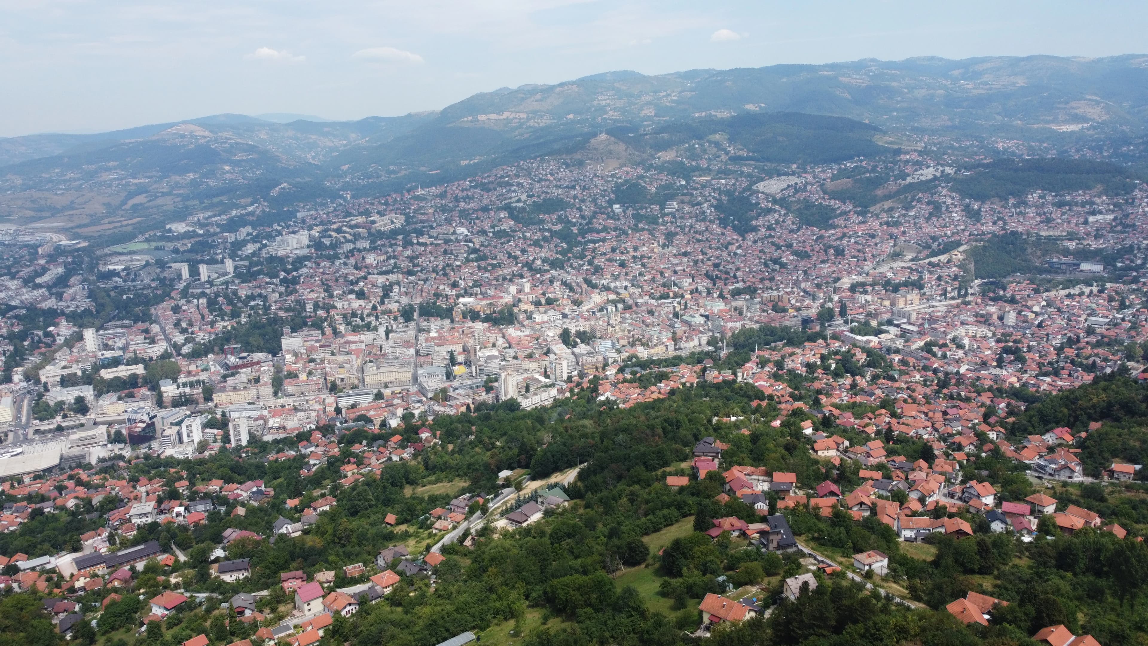 U Kantonu Sarajevo je 50.000 bespravnih objekata