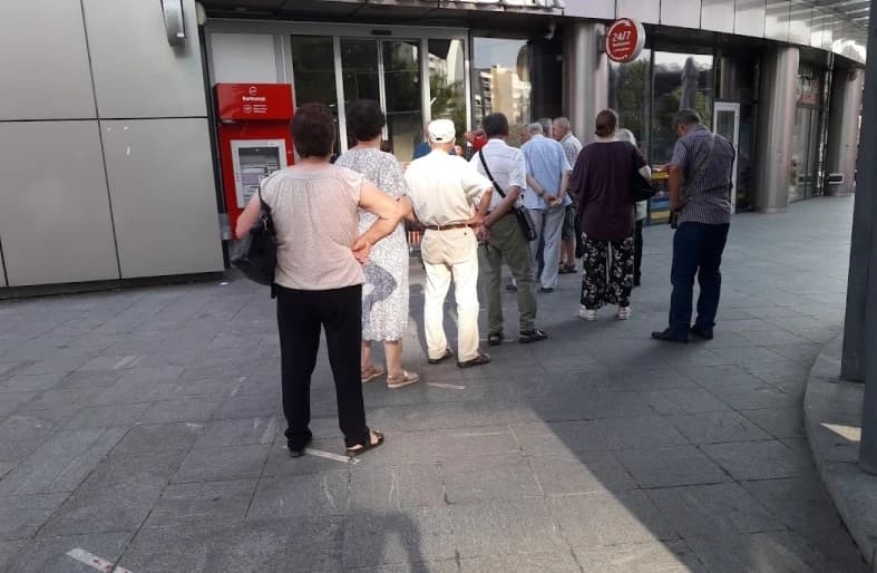 Danas počinje isplata uvećanih penzija za juli