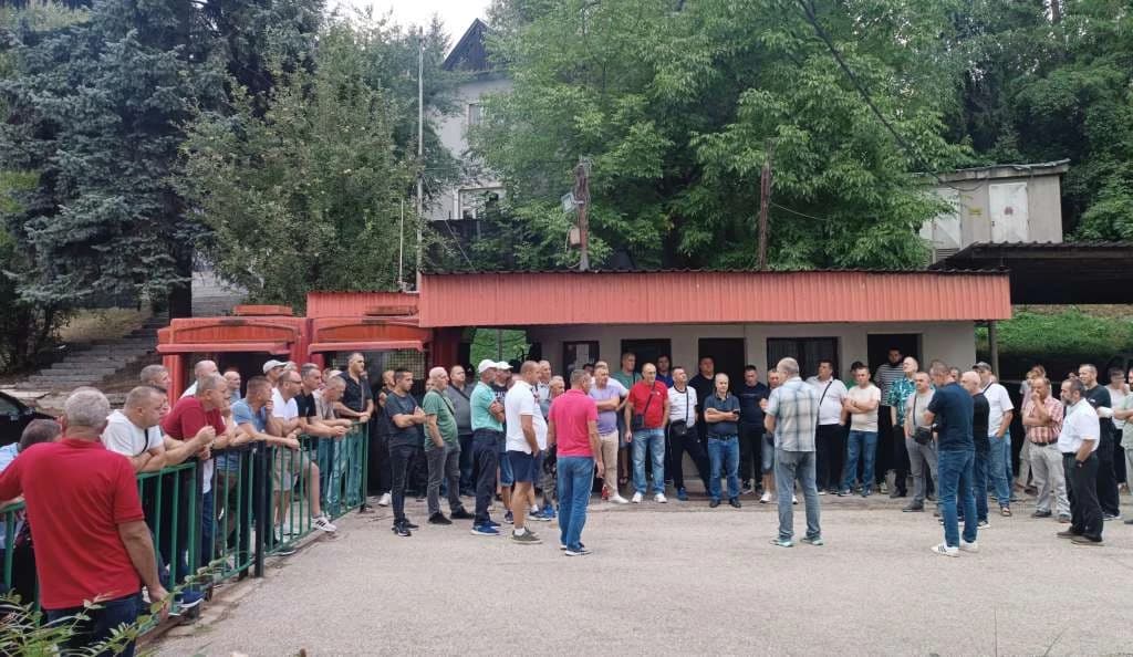 Jamski mrak kao jedino utočište: Rudari radikalnim potezom odgovaraju na sistemski kolaps i lažna obećanja