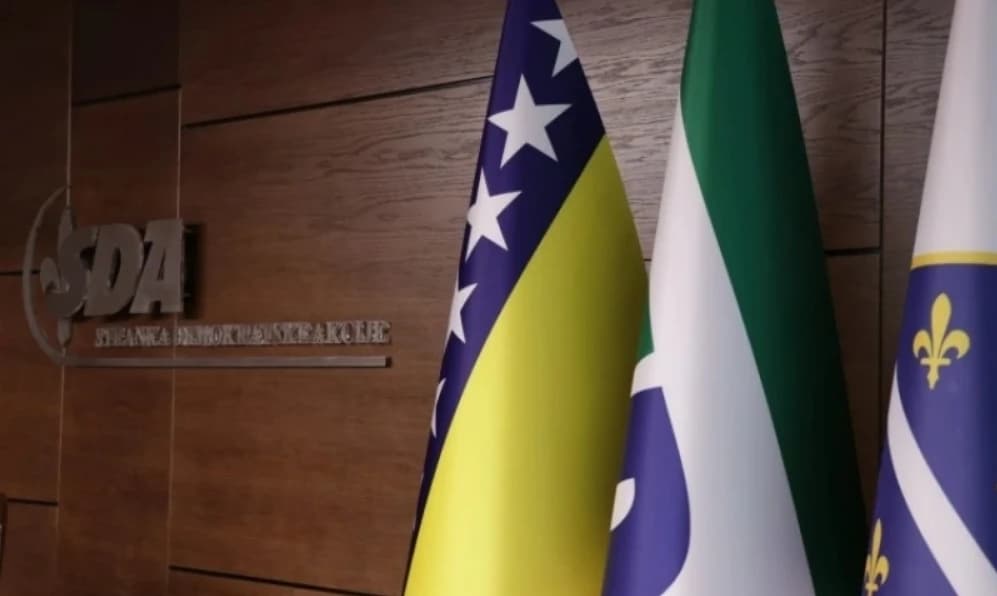 SDA: Požari ponovo haraju, vlast novac od air traktora potrošila na kupovinu parlamentarne većine