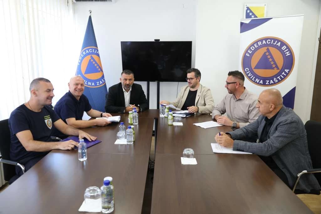 Više od 800 potpisa za vatrogasce: Traže penzije po uzoru na policajce, FUCZ daje podršku