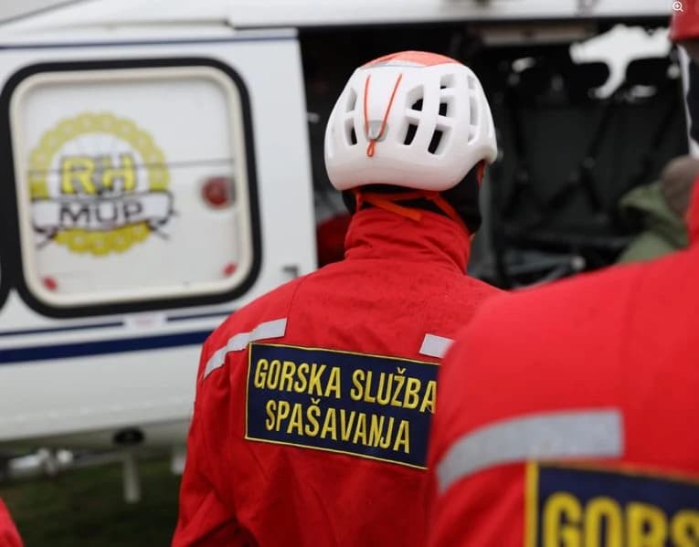 Velika potraga kod Omiša za ženom, nezvanično se radi o državljanki BiH