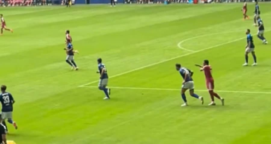 Mbappe pokušao poniziti Katića pa ga onda bahato odgurnuo s leđa