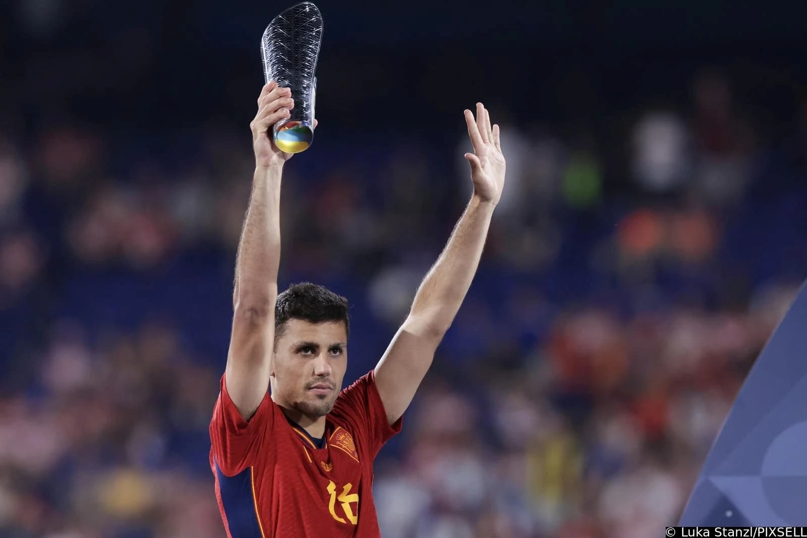Manchester City prihvatio ponudu Barcelone za bivšeg osvajača Zlatne lopte