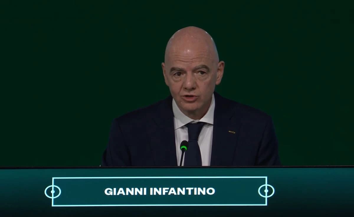 FIFA otpustila Infantinovog kritičara