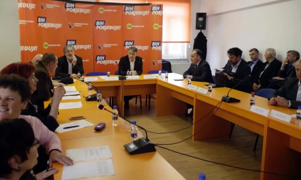 DF: Dok Trojka i HDZ ponižavaju borce, kao Huni nasrću na džepove građana