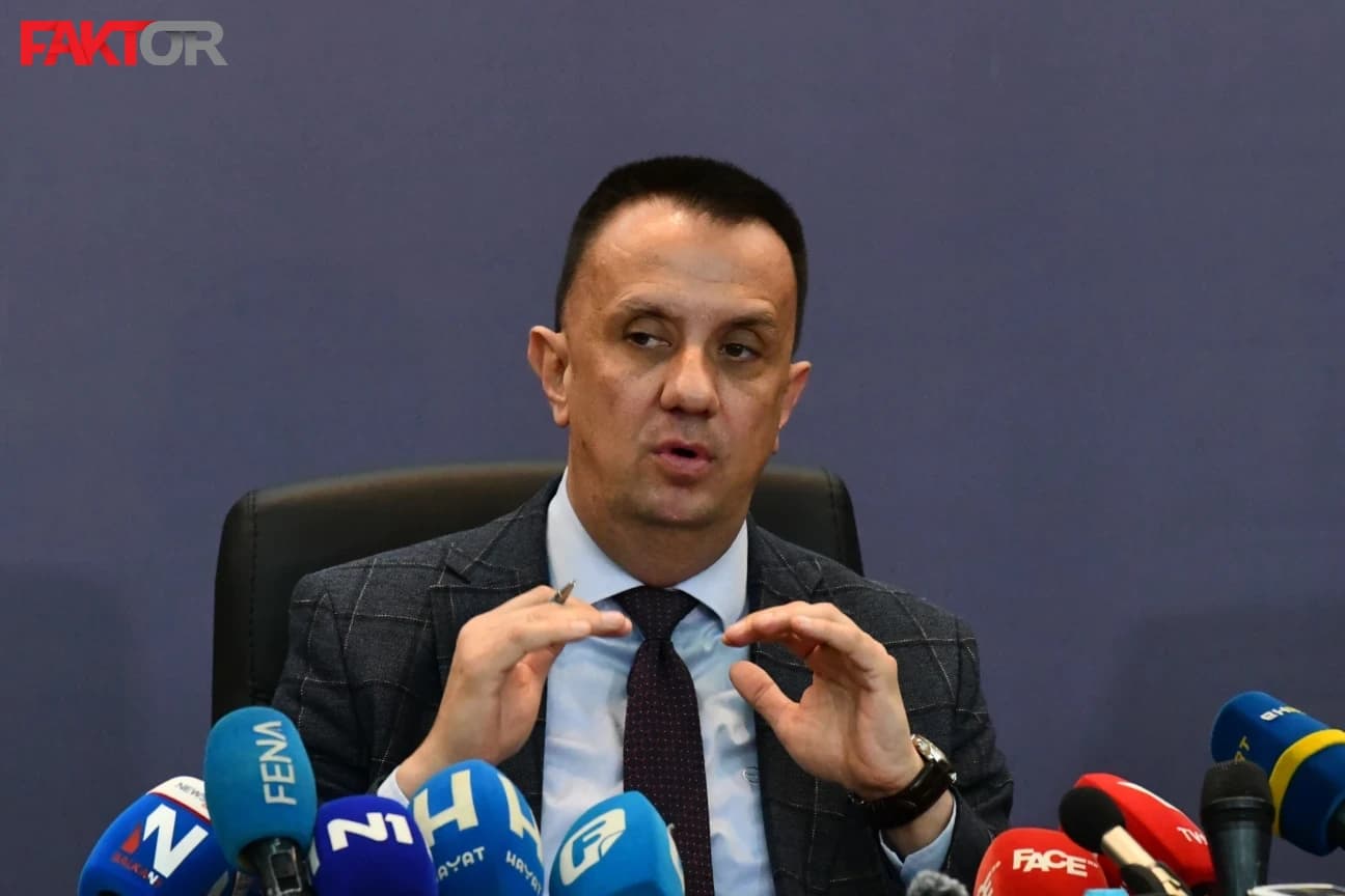 Vedran Lakić