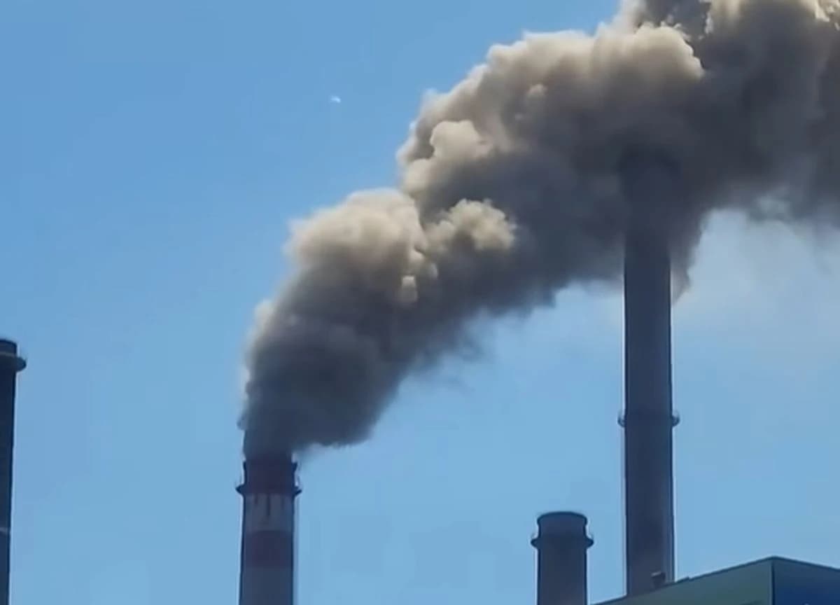 Gradsko vijeće Tuzla hitno o zagađenju zraka: Sutra sjednica zbog Termoelektrane
