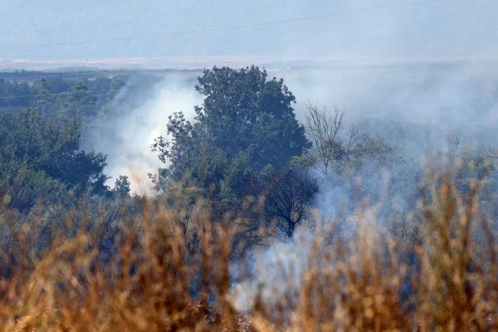 Veliki šumski požar između Nevesinja i Konjica izvan kontrole, gašenje otežava zahtjevan teren